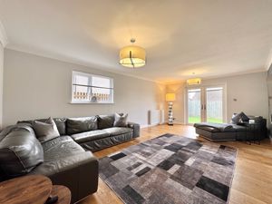 Photo 6- click for photo gallery